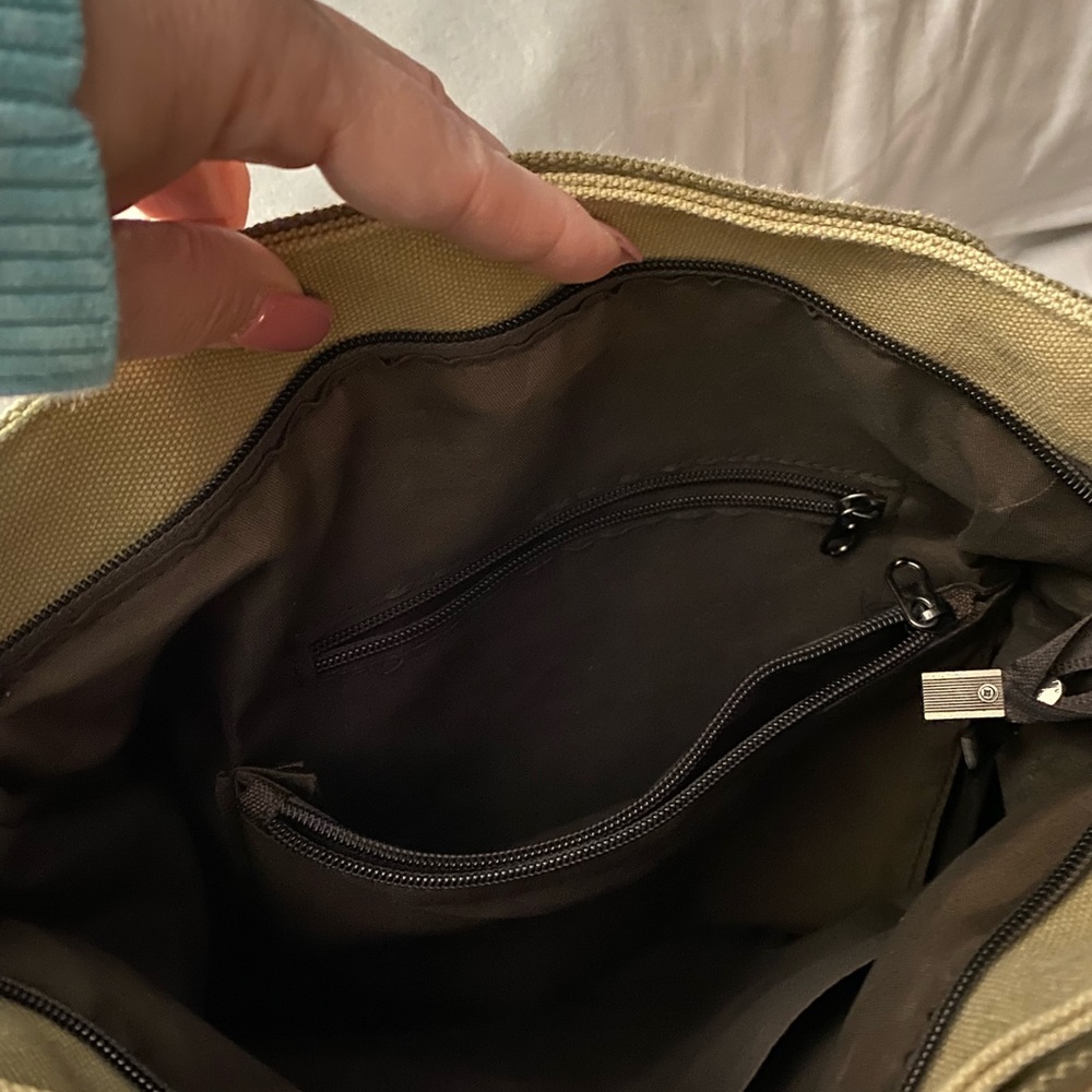 Handbag - Picture 2 of 7